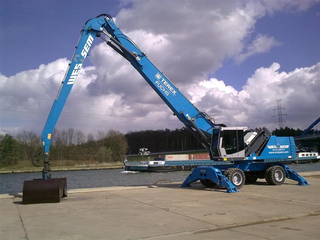 Wederom nieuwe Terex-Fuchs overslagmachine geleverd aan Wessem Port Services